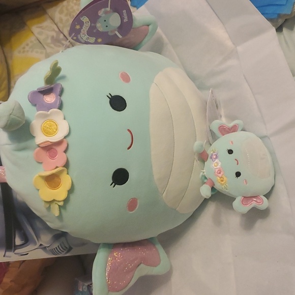 Original Sqyishmallows Reina Large and bag Clip bundle - Picture 8 of 13